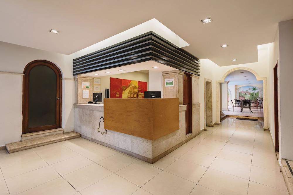 Hotel Colonial De メリダ エクステリア 写真