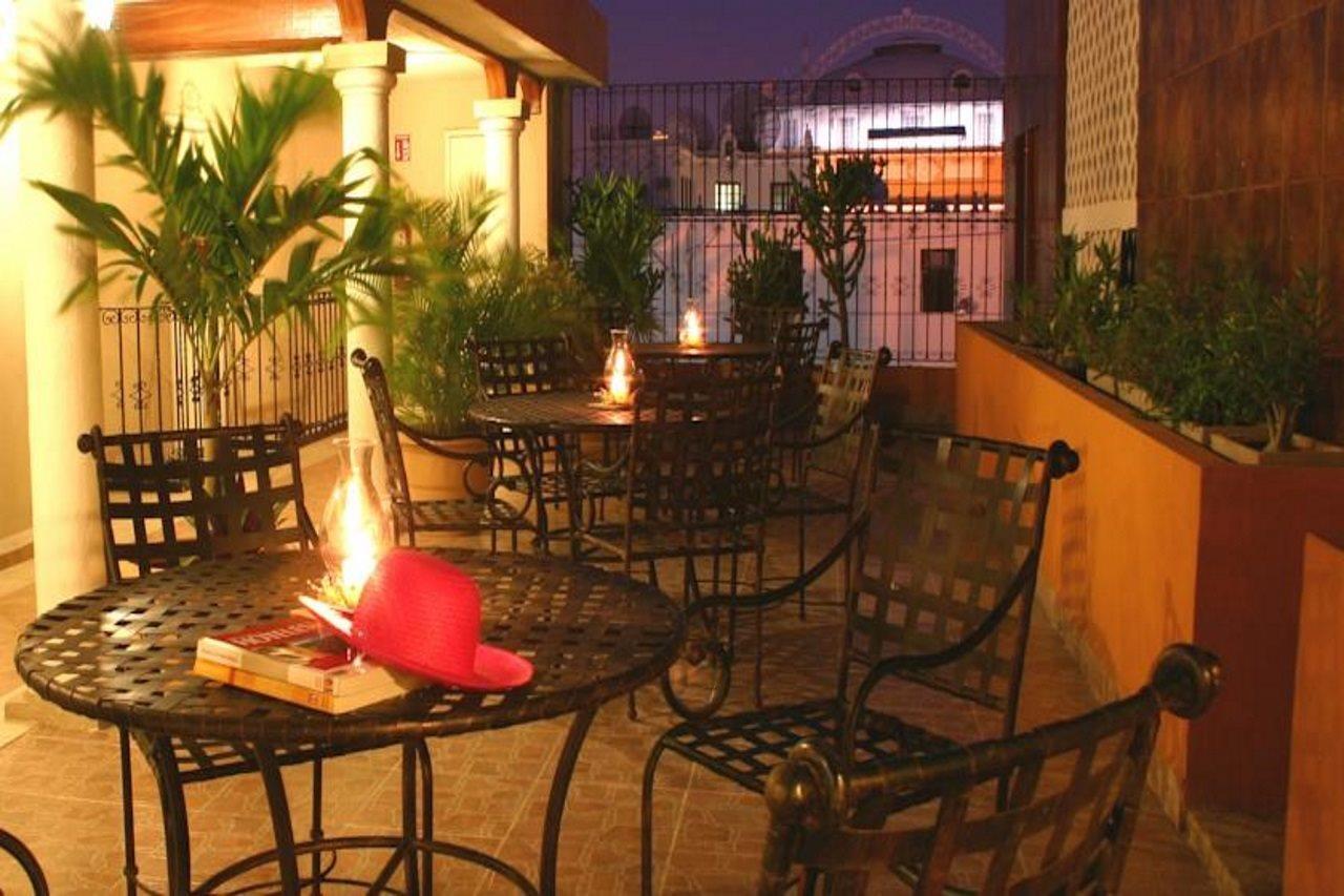 Hotel Colonial De メリダ エクステリア 写真