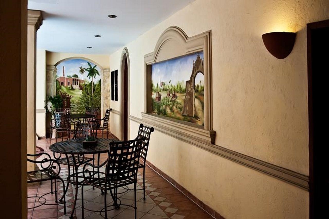 Hotel Colonial De メリダ エクステリア 写真