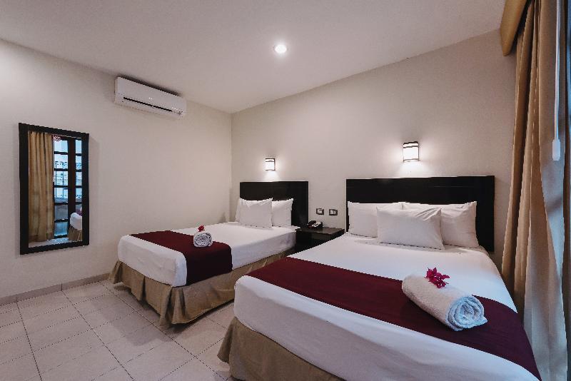Hotel Colonial De メリダ エクステリア 写真